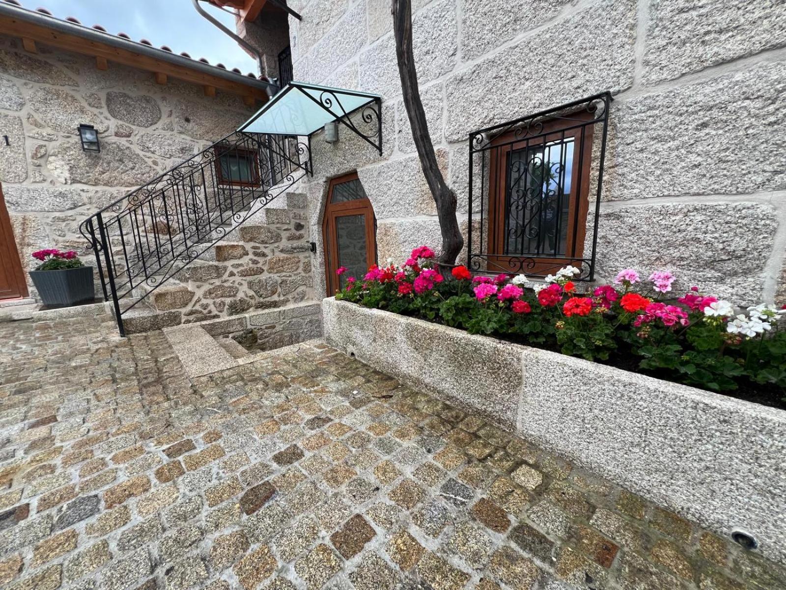 Eido De Bairros - Casa Vinha Da Touca T1 Villa Soajo Bagian luar foto